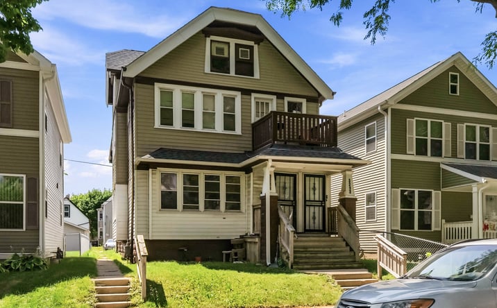 Pictures of Multifamily property located at 3211 N BUFFUM ST, MILWAUKEE, WI 53212 for sales - image #1