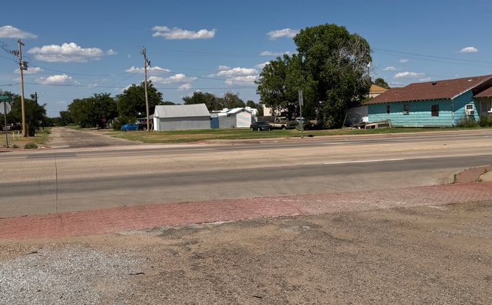 Pictures of Retail, Land, Industrial property located at 401 Avenue F Northeast, Childress, TX 79201 for sales - image #1