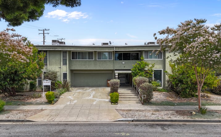 Pictures of Multifamily property located at 500 S Inglewood Ave, Inglewood, CA 90301 for sales - image #1