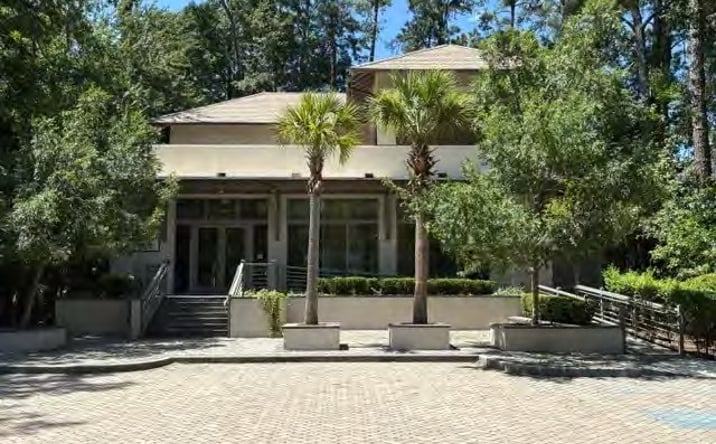 Pictures of Office property located at 34 New Orleans Rd, Hilton Head Island, SC 29928 for sales - image #1