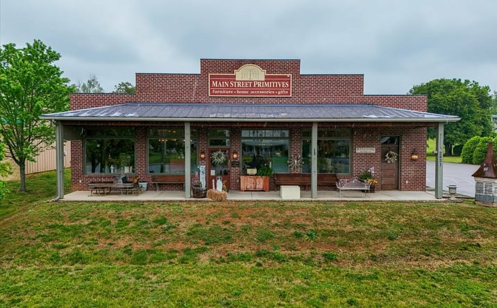 Pictures of Retail, Office property located at 2821 West Main Street, Salem, VA 24153 for sales - image #1