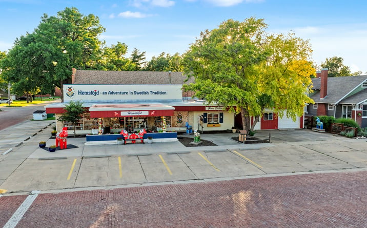 Pictures of Retail, Business for Sale property located at 201 North Main Street, Lindsborg, KS 67456 for sales - image #1