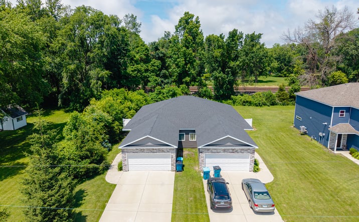 Pictures of Multifamily property located at 1254-1256 Lawson Lane, Porter, IN 46304 for sales - image #1
