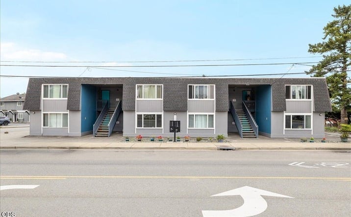 Pictures of Multifamily property located at 529 Railroad Street, Brookings, OR 97415 for sales - image #1