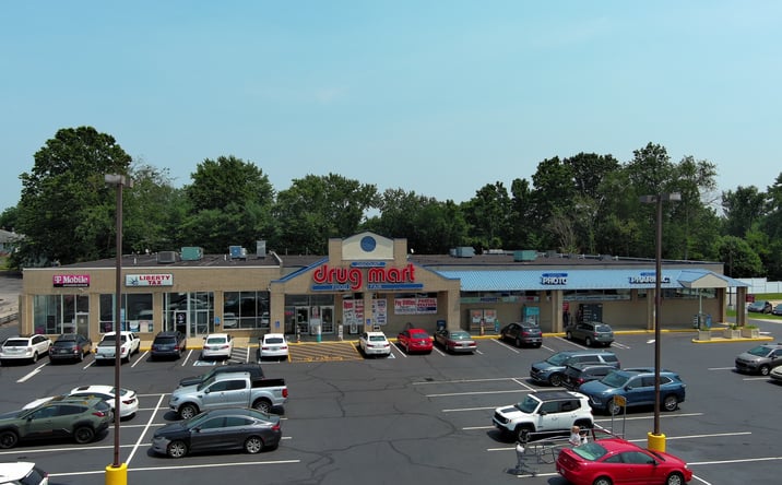 Pictures of Retail property located at 699-711 S Canton Rd, Akron, OH 44312 for sales - image #1