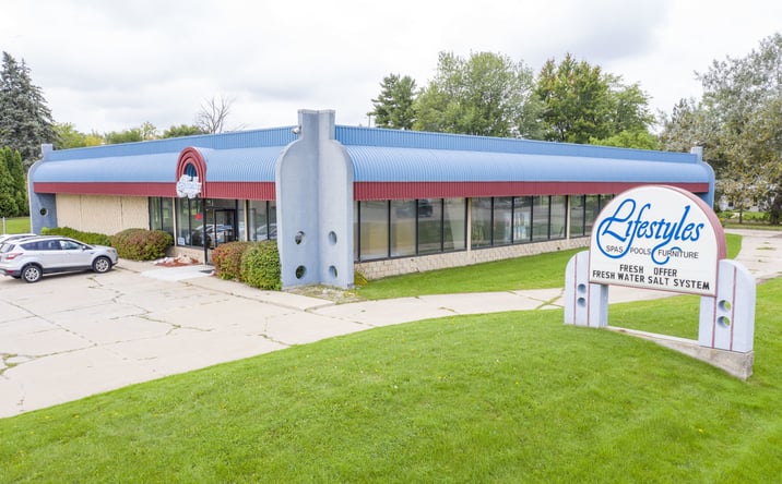 Pictures of Retail, Office property located at 5331 Corunna Road, Flint, MI 48532 for sales - image #1