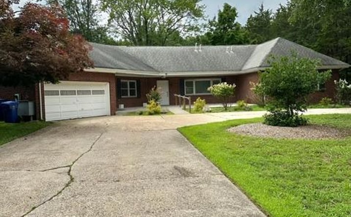 Pictures of Office property located at 4 Chester Ave, Medford, NJ 08055 for sales - image #1