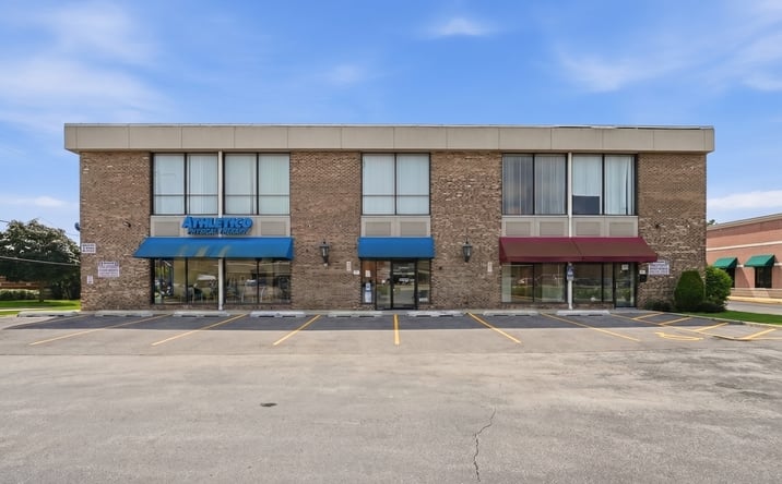 Pictures of Office property located at 6502 JOLIET RD, COUNTRYSIDE, IL 60525 for sales - image #1