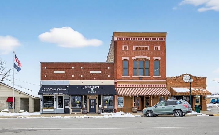 Pictures of Retail property located at 120 W Jefferson Street, Orleans, IN 47452 for sales - image #1