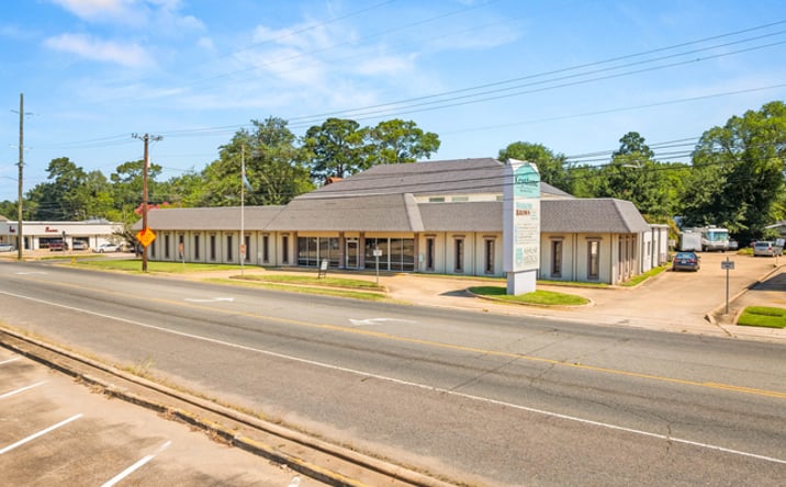 Pictures of Retail, Office property located at 816 UNIVERSITY PKWY, NATCHITOCHES, LA 71457-3918 for sales - image #1
