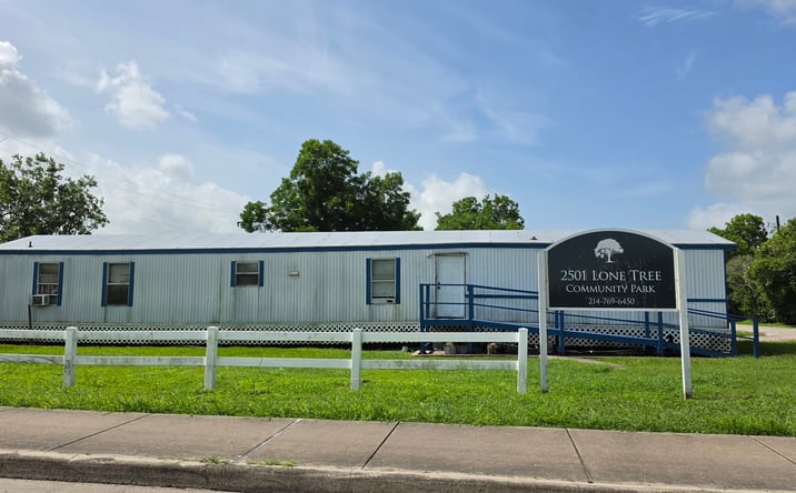 Pictures of Mobile Home Park property located at 2501 Lone Tree Road, Victoria, TX 77901 for sales - image #1