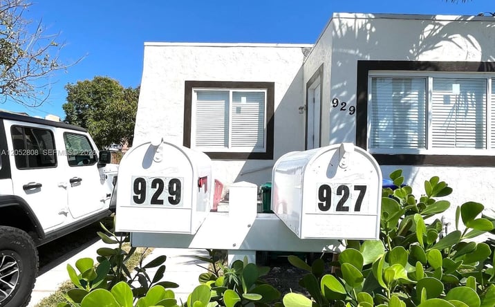 Pictures of Multifamily property located at 929 SW 12th Ave, Miami, FL 33130 for sales - image #1