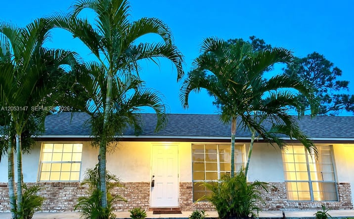 Pictures of Multifamily property located at 96 SE Norfolk Blvd, Stuart, FL 34997 for sales - image #1
