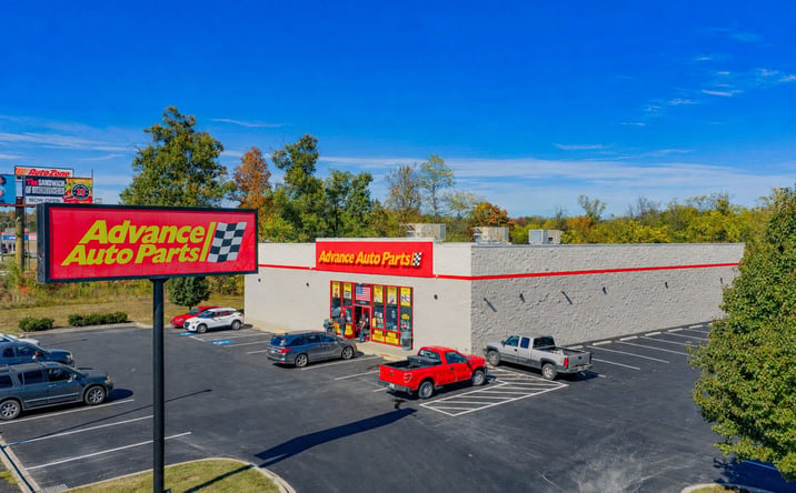 Pictures of Retail property located at 9523 Pulaski Hwy, Middle River, MD 21220 for sales - image #1