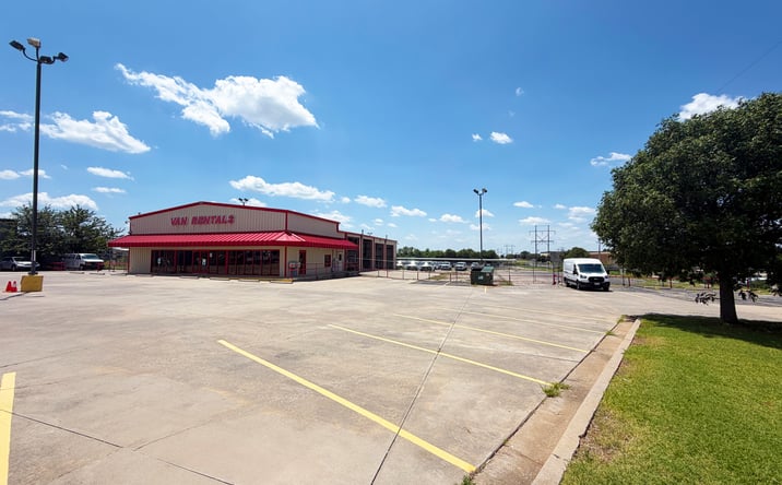 Pictures of Industrial property located at 3701 South Meridian Avenue, Oklahoma City, OK 73179 for sales - image #1