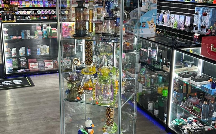 Pictures of Retail, Business for Sale property located at West Linebaugh Avenue, Tampa, FL 33612 for sales - image #1
