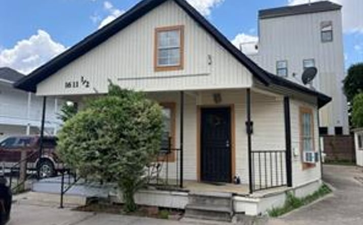 Pictures of Multifamily property located at 1611 Common Street, Houston, TX 77009-8821 for sales - image #1