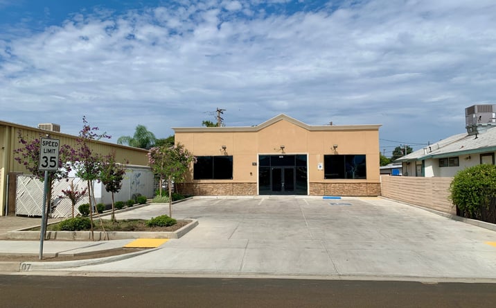 Pictures of Retail, Industrial, Office property located at 707 S BRIDGE ST, VISALIA, CA 93277 for sales - image #1