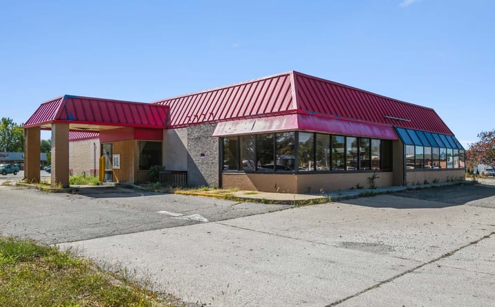 Pictures of Retail property located at 1700 Wabash Avenue, Springfield, IL 62704 for sales - image #1