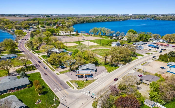 Pictures of Retail property located at 1552 Albion Avenue, Fairmont, MN 56031 for sales - image #1