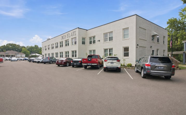 Pictures of Multifamily property located at 303 S Poplar St, Paris, TN 38242 for sales - image #1