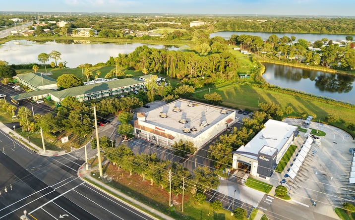 Pictures of Retail property located at 680 E BURLEIGH BLVD, TAVARES, FL 32778-2208 for sales - image #1
