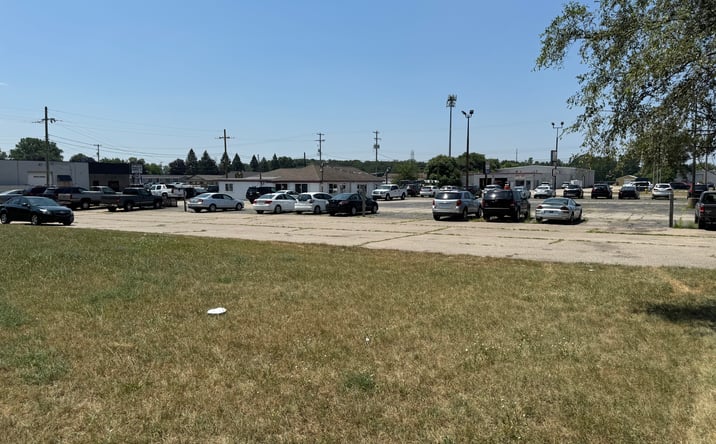 Pictures of Retail property located at 5740 Division Avenue South, Grand Rapids, MI 49548 for sales - image #1