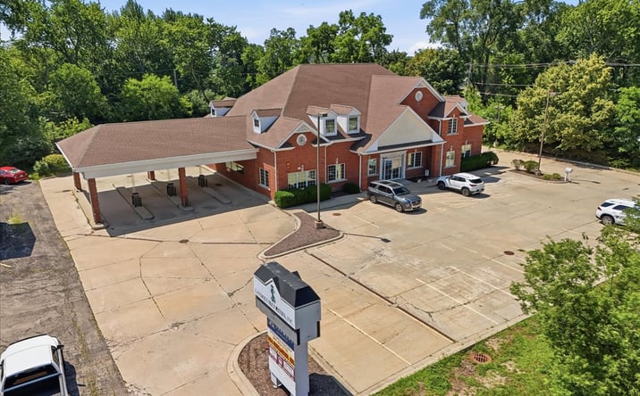 Pictures of Mixed Use, Hospitality, Special Purpose property located at 41412 Illinois 83, Antioch, IL 60002 for sales - image #1