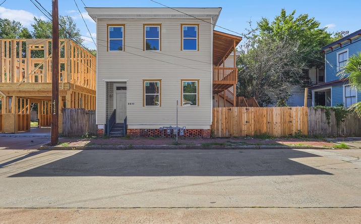 Pictures of Multifamily property located at 2410 Jefferson St, Savannah, GA 31401 for sales - image #1