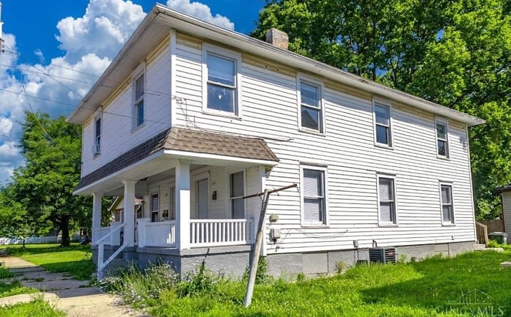 Pictures of Multifamily property located at 823 Sixth Avenue, Middletown, OH 45044 for sales - image #1