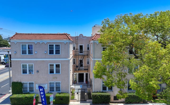 Pictures of Multifamily property located at 672 N KENMORE AVE, LOS ANGELES, CA 90004 for sales - image #1