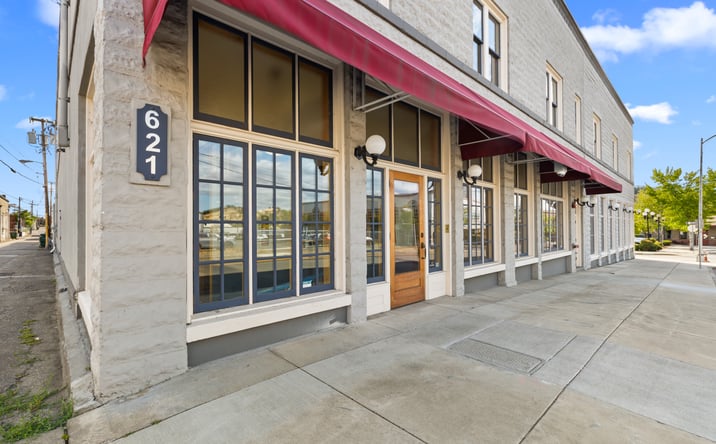 Pictures of Multifamily, Office property located at 713 SE PINE ST, ROSEBURG, OR 97470-3179 for sales - image #1