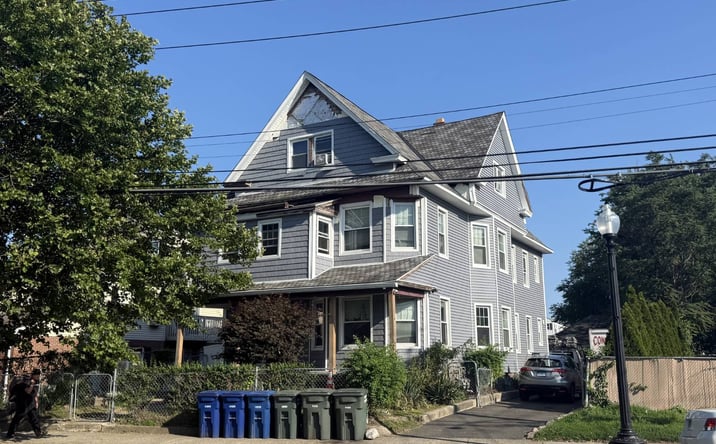 Pictures of Mixed Use property located at 356-358 Connecticut Ave, Bridgeport, CT 06607 for sales - image #1
