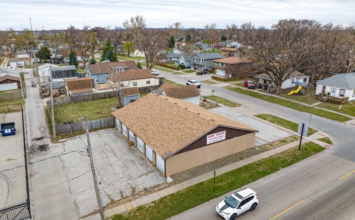 Pictures of Retail, Self Storage property located at 2426 9th Avenue, Council Bluffs, IA 51501 for sales - image #1