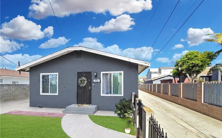 Pictures of Multifamily property located at 15716 Larch Avenue, Lawndale, CA 90260 for sales - image #1