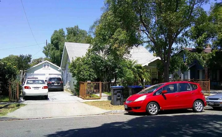 Pictures of Multifamily property located at 826 S Orange Avenue, Santa Ana, CA 92701 for sales - image #1