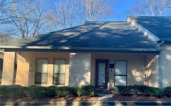 Pictures of Office property located at 875 Old Roswell Road, Roswell, GA 30076 for sales - image #1