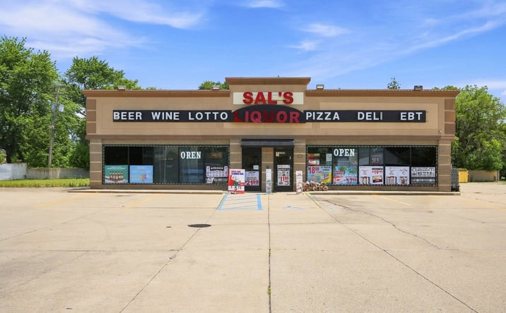 Pictures of Retail property located at 32640 Utica Road, Fraser, MI 48026 for sales - image #1