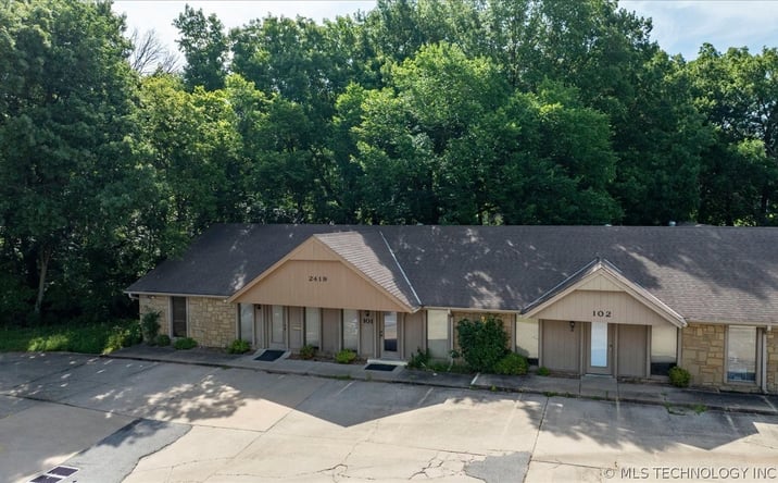 Pictures of Office, Retail property located at 2419 Nowata 101, Bartlesville, OK 74006 for sales - image #1