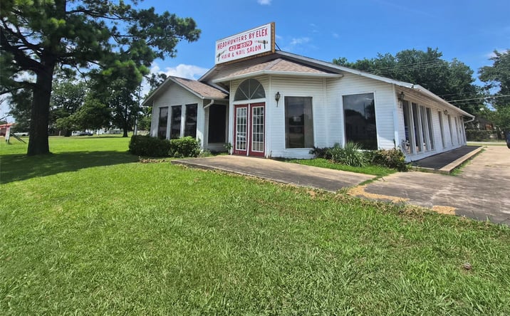 Pictures of Retail property located at 919 E Wyandotte, McAlester, OK 74501 for sales - image #1