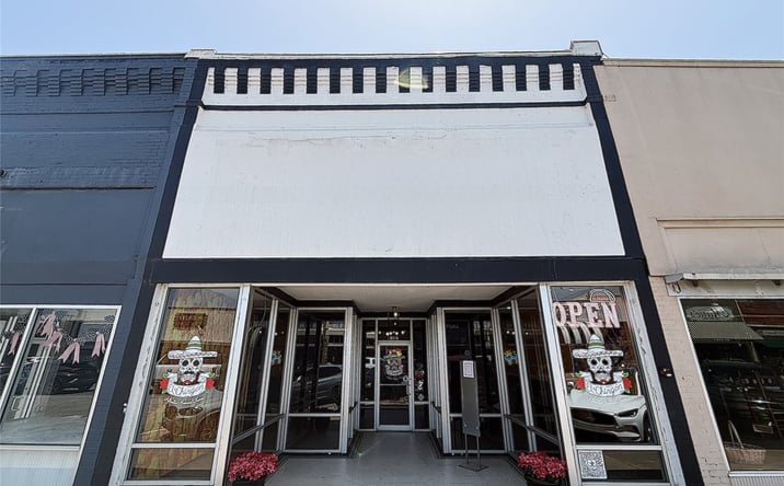 Pictures of Retail, Mixed Use property located at 127 W Main, Durant, OK 74701 for sales - image #1