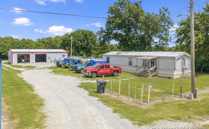 Pictures of Business for Sale, Office, Industrial property located at 7864 Brock, Ardmore, OK 73401 for sales - image #1