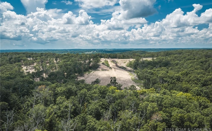 Pictures of Land property located at Geronimo Springs-Tract 3, Macks Creek, MO 65786 for sales - image #1