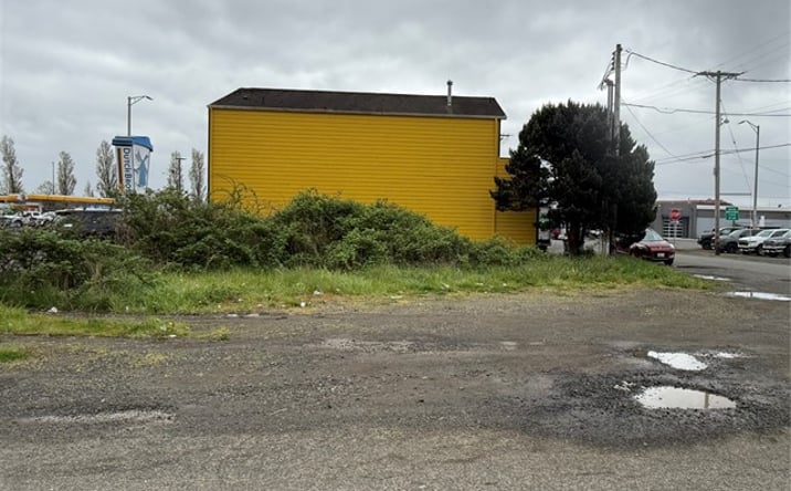 Pictures of Land property located at 110 S Harbor St, Aberdeen, WA 98520 for sales - image #1