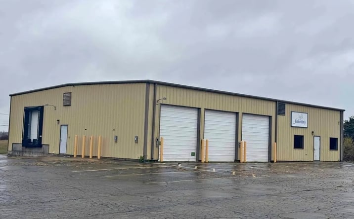 Pictures of Industrial property located at 3000 Industrial Dr, Freeport, IL 61032 for sales - image #1