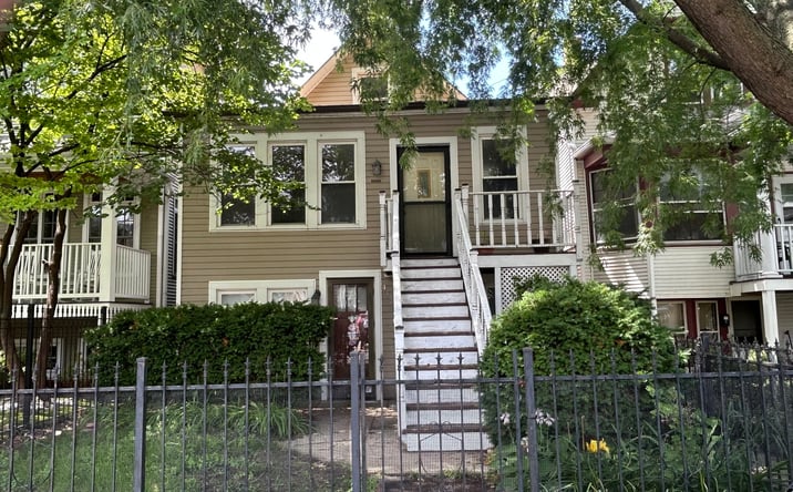 Pictures of Multifamily property located at 4136 N Bell Avenue, Chicago, IL 60618 for sales - image #1