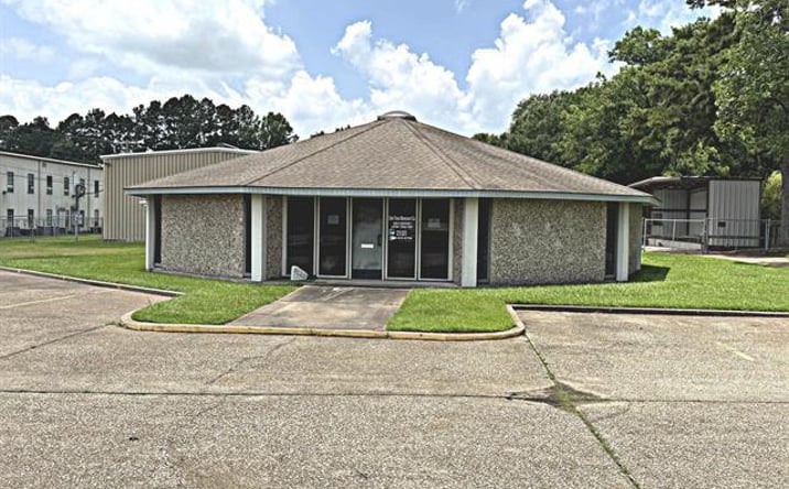 Pictures of Office, Industrial property located at 1208 S Chestnut, Lufkin, TX 75901 for sales - image #1