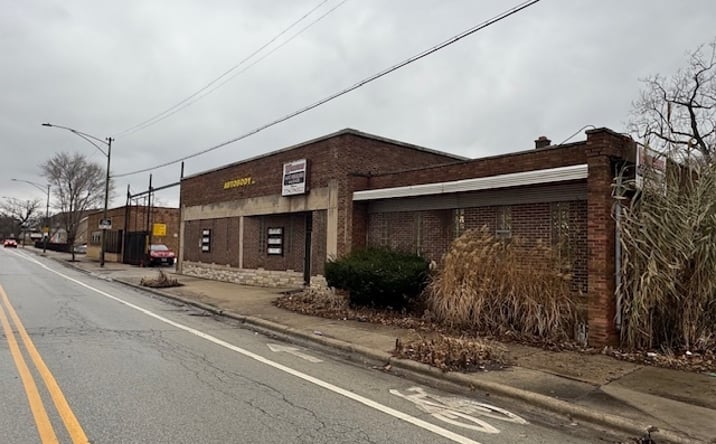 Pictures of Industrial property located at 9558 S Vincennes Avenue, Chicago, IL 60643 for sales - image #1