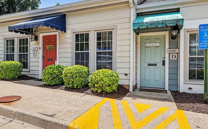 Pictures of Retail, Office, Mixed Use property located at 8407 RICHMOND HWY, ALEXANDRIA, VA 22309-2426 for sales - image #1