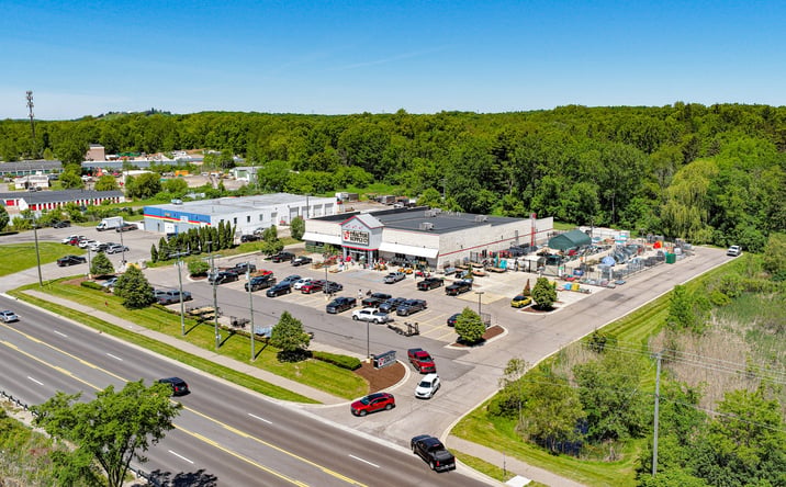 Pictures of Retail property located at 10150 Michigan 59, White Lake, MI 48386 for sales - image #1